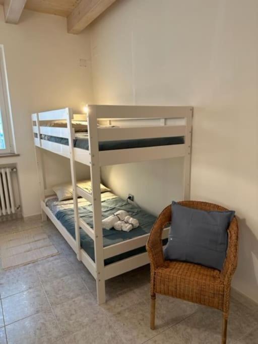 Affittacamere Il Cortile Киаравале Екстериор снимка
